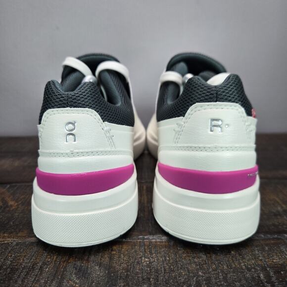 NEW On Cloud The Roger Advantage Womens Size 9.5 Court Tennis Shoes White Pink - Picture 4 of 12